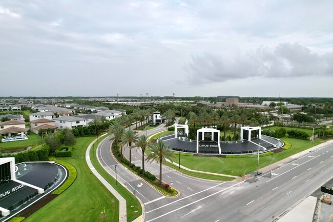 Building Photo - 9597 Regal Palm Ct