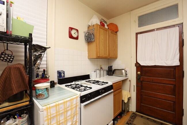 Building Photo - 4871 N Talman Ave