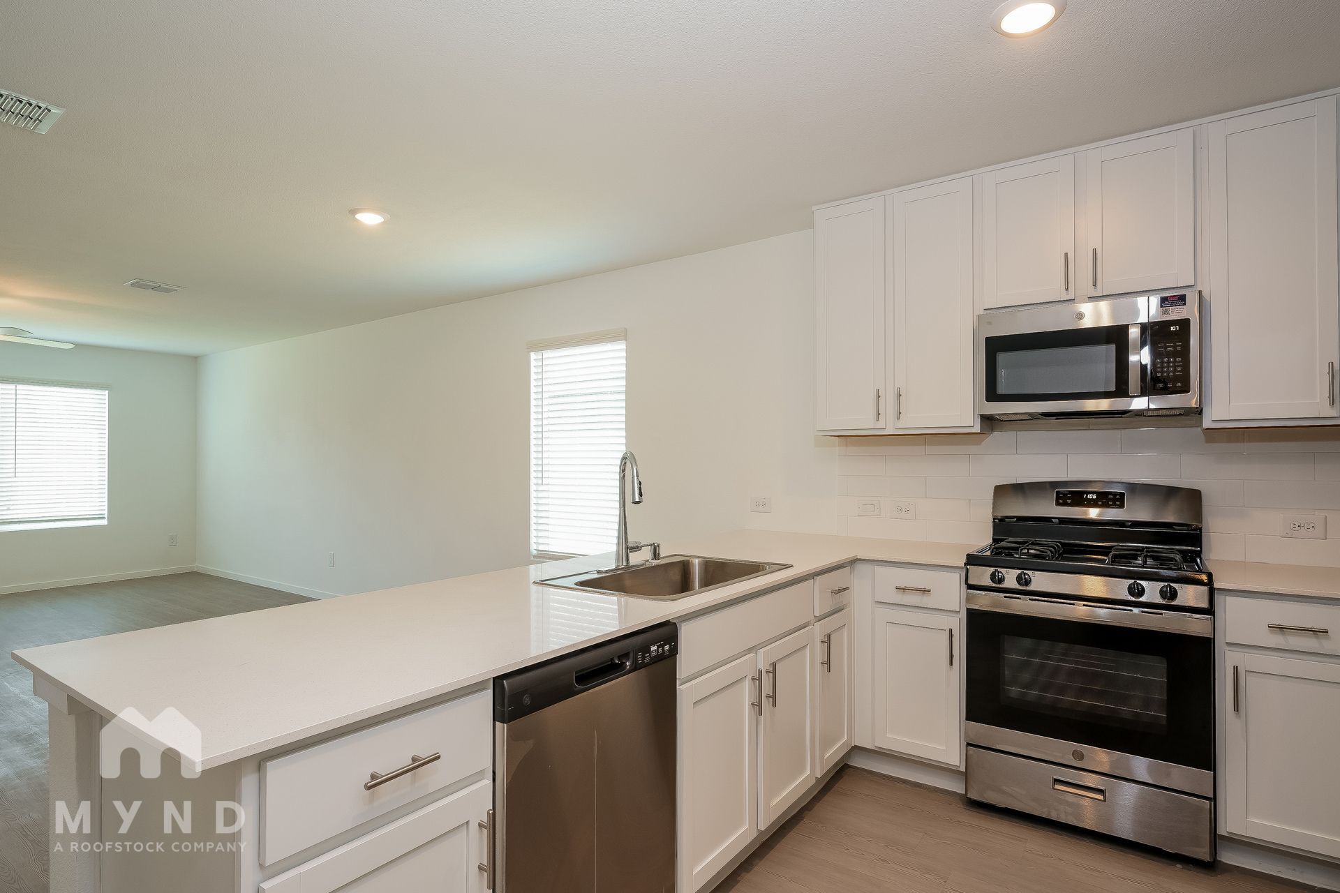 Building Photo - 2712 Mistwood Dr