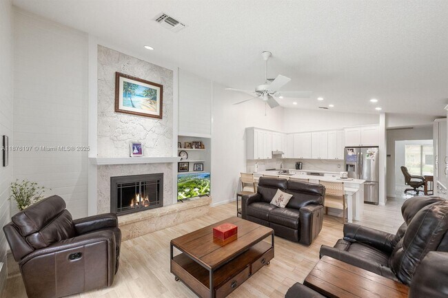 Building Photo - 17982 Tidewater Cir