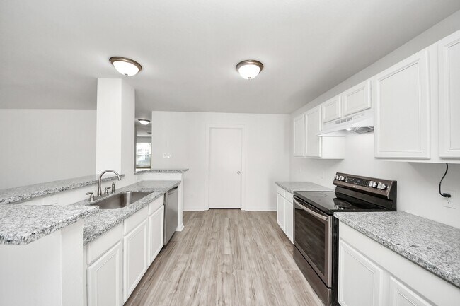 Building Photo - 20623 Patriot Park Ln