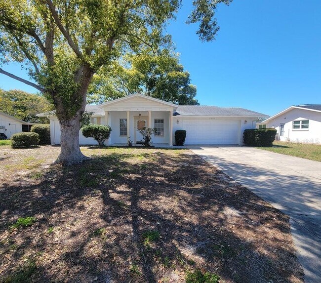 Building Photo - 10329 Castalie Dr