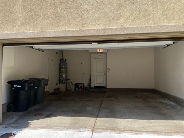 Building Photo - 31885 Jaybee Ln