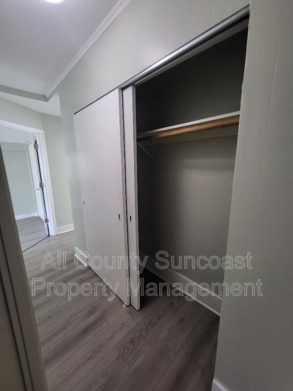 Building Photo - 905 Lotus Path