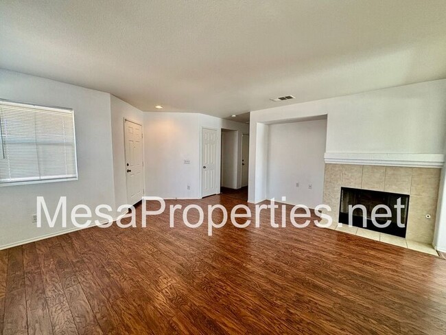 Building Photo - 13784 Brynwood St
