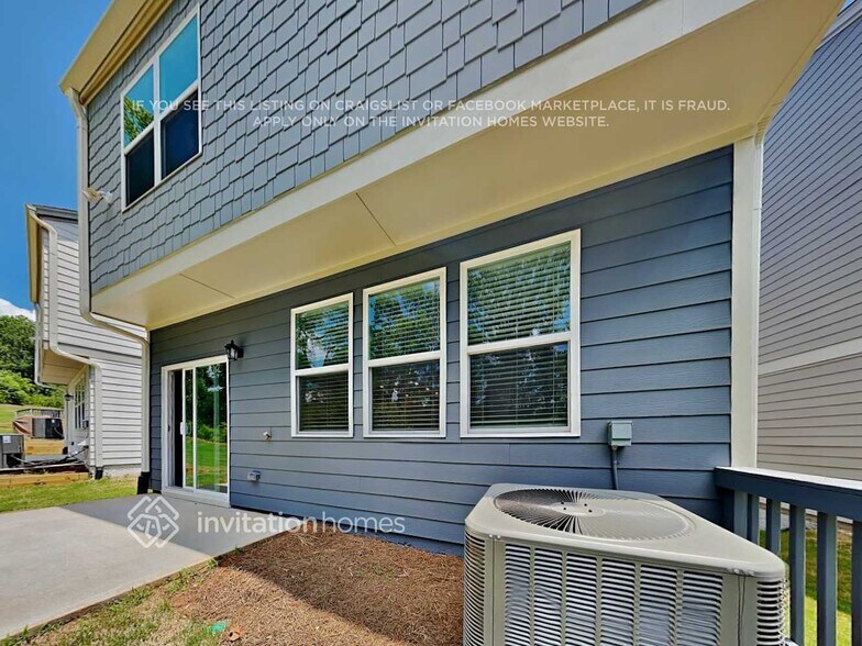 Building Photo - 179 Webster Cir