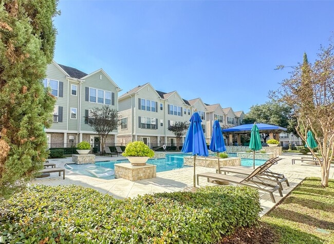 Building Photo - 3001 Murworth Dr