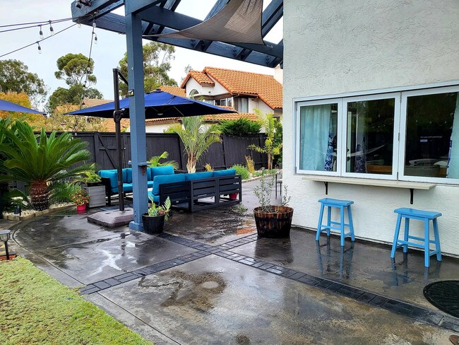 Building Photo - 4 Bedroom Home in the Hosp Grove Area of Olde Carlsbad