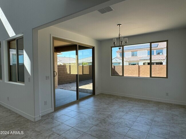 Building Photo - 8920 W Denton Ln
