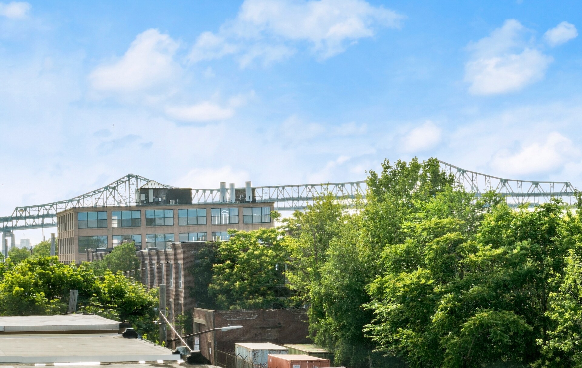 Building Photo - 191 Condor St