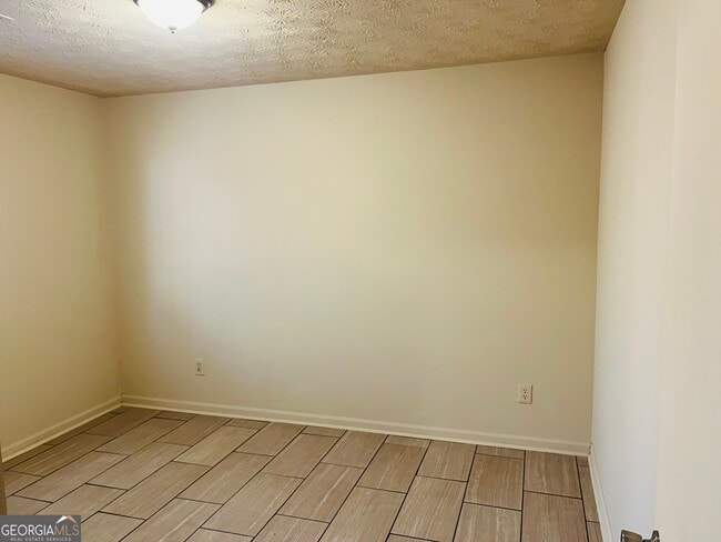 Building Photo - 4120 Midway Rd