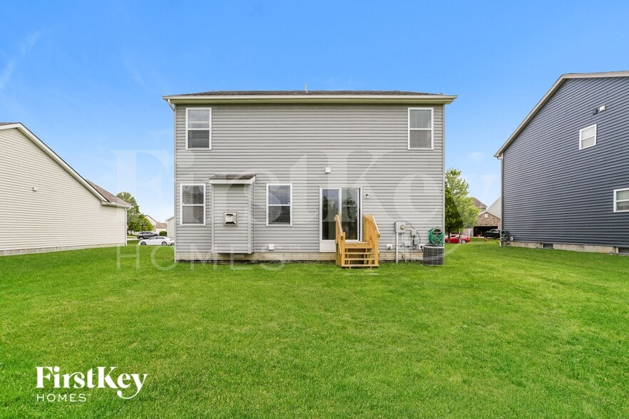 Building Photo - 194 Silver Maple Dr