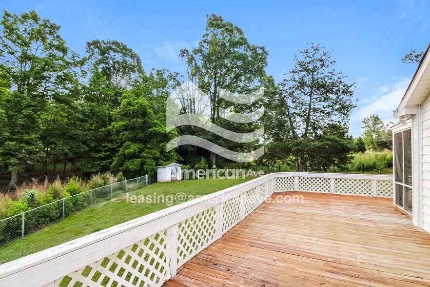 Building Photo - 720 Bryant Rd