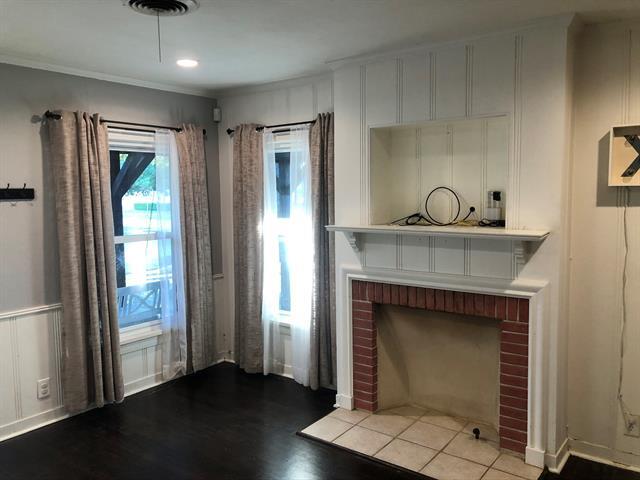 Building Photo - 4332 Calmont Ave