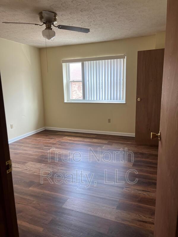 Building Photo - 3093 Jackielane Dr