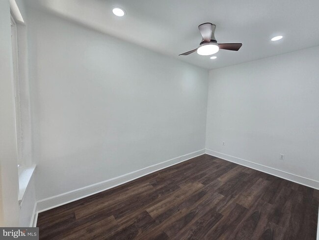 Building Photo - 2613 Oakford St