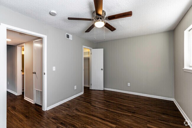 Building Photo - Oakside Apartments