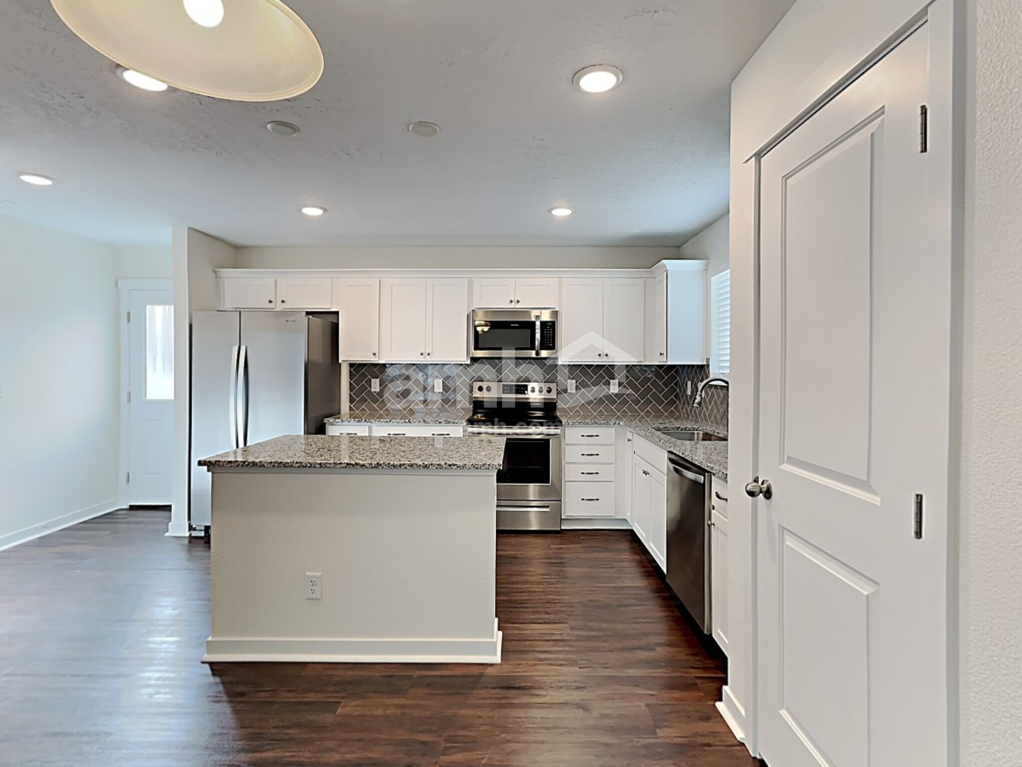 Building Photo - 4537 N Alester Ave