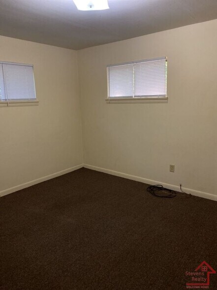 Building Photo - 1918 Ivy St