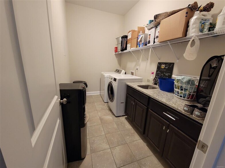 Building Photo - 104 Jane Ct