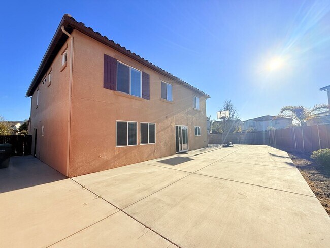 Building Photo - 2023 San Antonio Ct