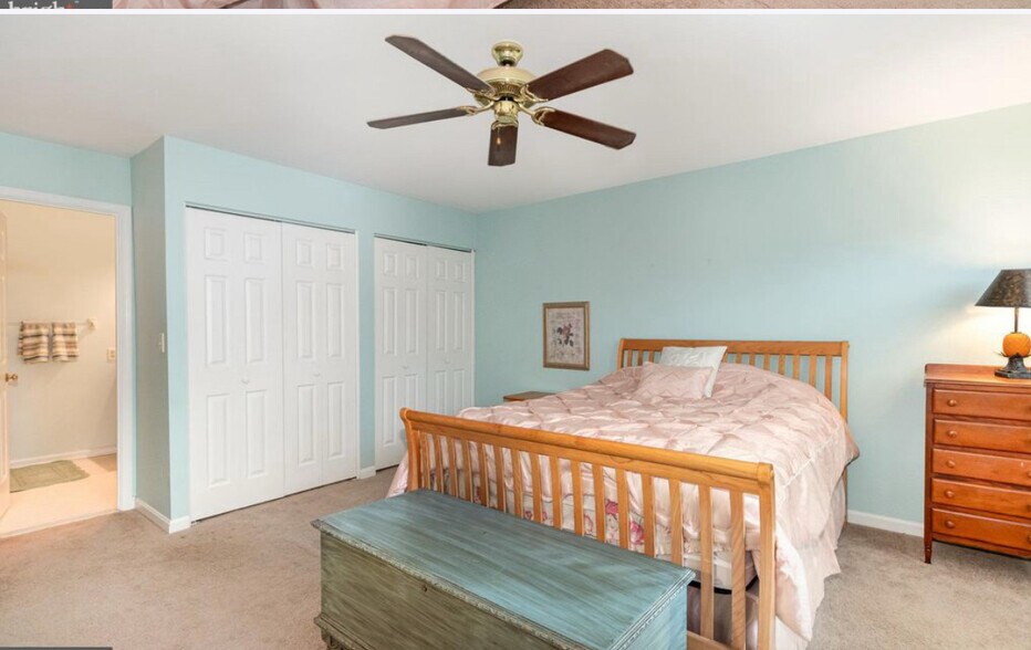 Building Photo - 1123 Wicklow Ct