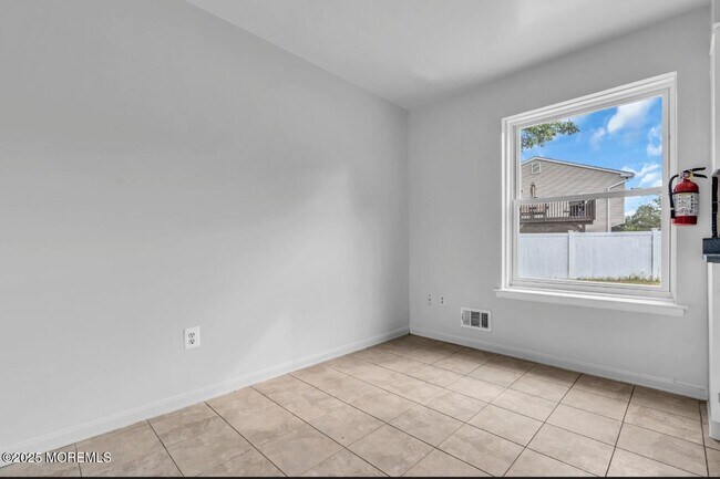 Building Photo - 101 Bristlecone Dr