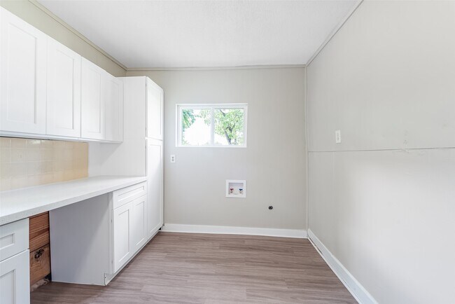 Building Photo - 4816 Old Spanish Trl