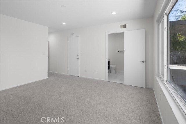 Building Photo - 17825 Holmes Ave