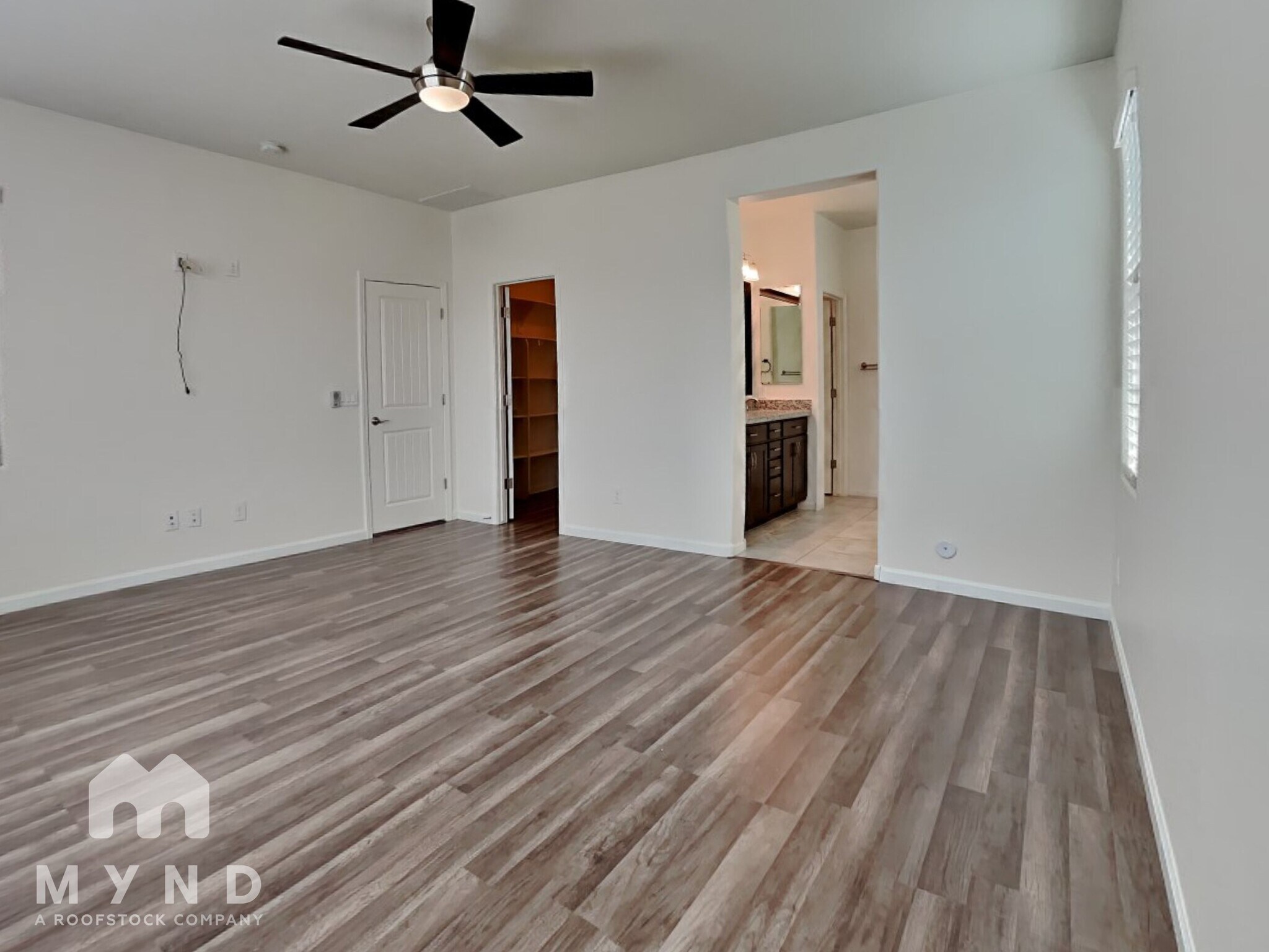 Building Photo - 19913 W Lincoln St