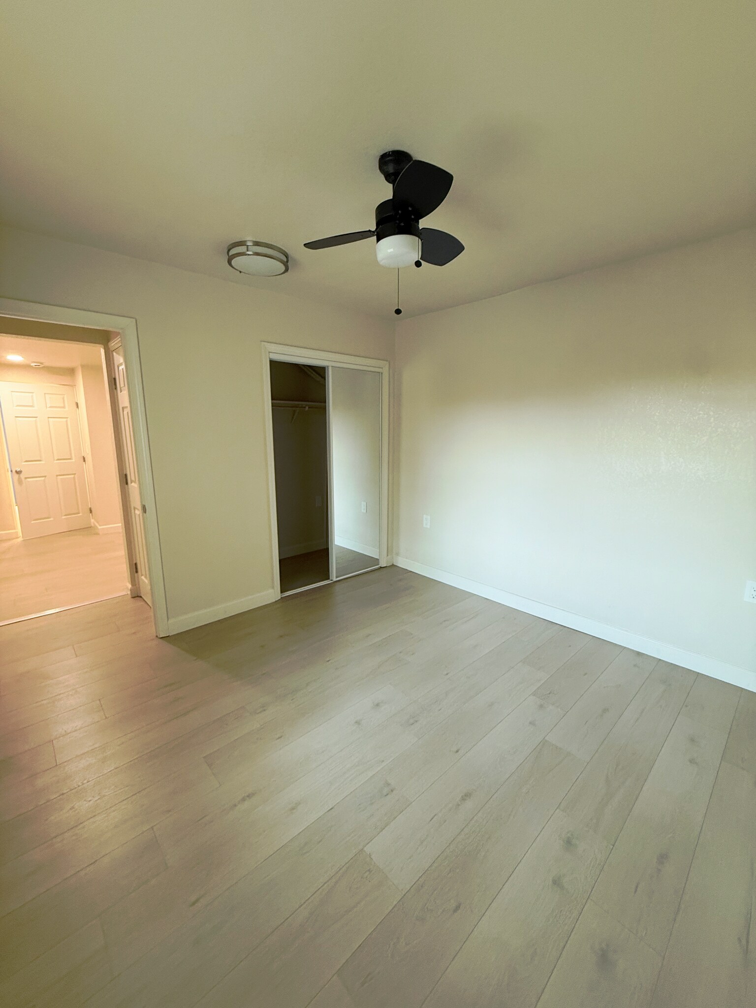 Bedroom and closet - 1729 36th St