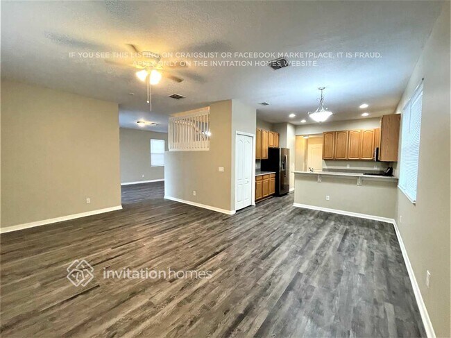 Building Photo - 9464 Leatherwood Ave