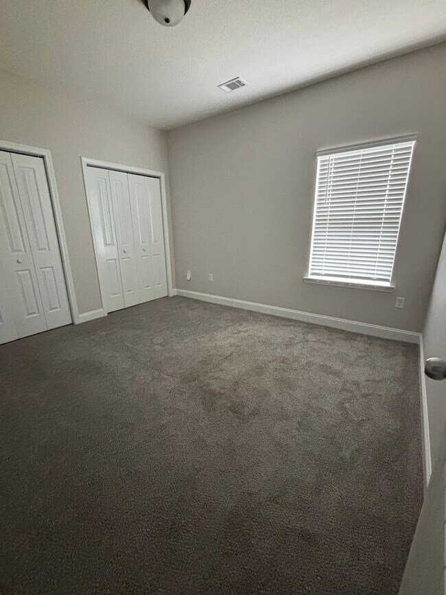 Building Photo - 238 Marron Wy