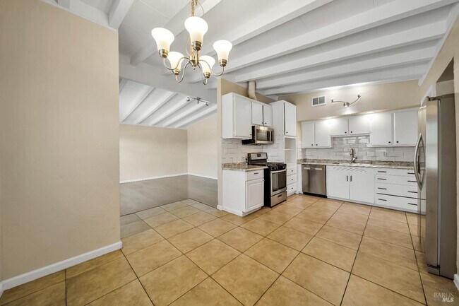 Building Photo - 1012 McKinley St