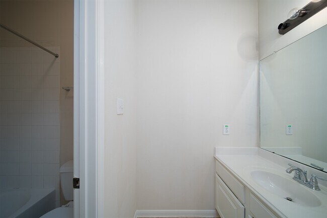 Building Photo - 12802 Flat Creek Dr