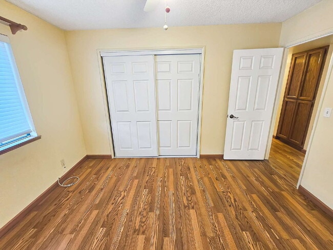 Building Photo - 821 Janelle Ct