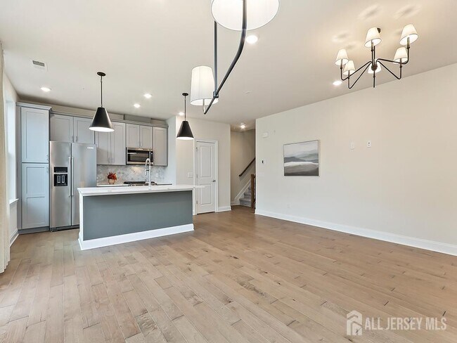 Building Photo - 715 Parker Blvd