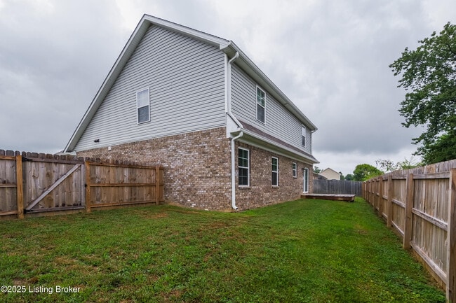 Building Photo - 9825 Valley Farms Blvd