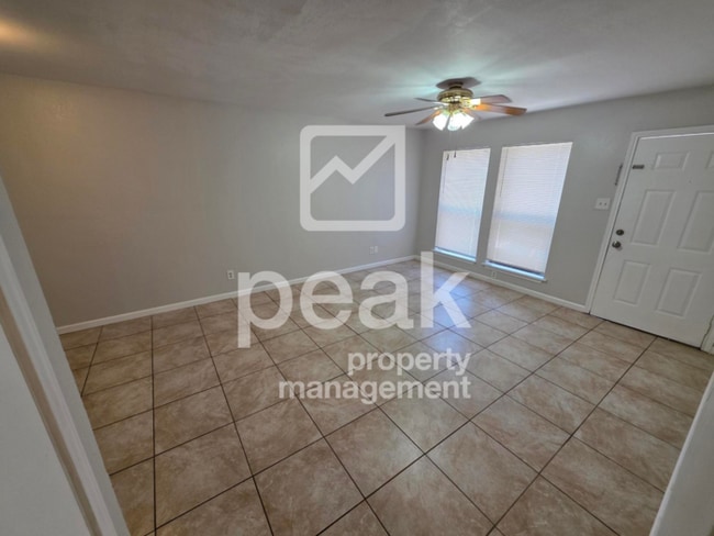 Building Photo - $1,125 2 Bed, 1 Bath in Weatherford! Apply now and save $575! Offer through 5/31!