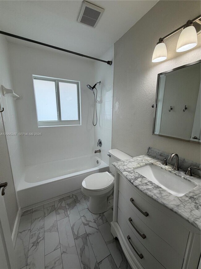 Building Photo - 14525 NW 88th Ave