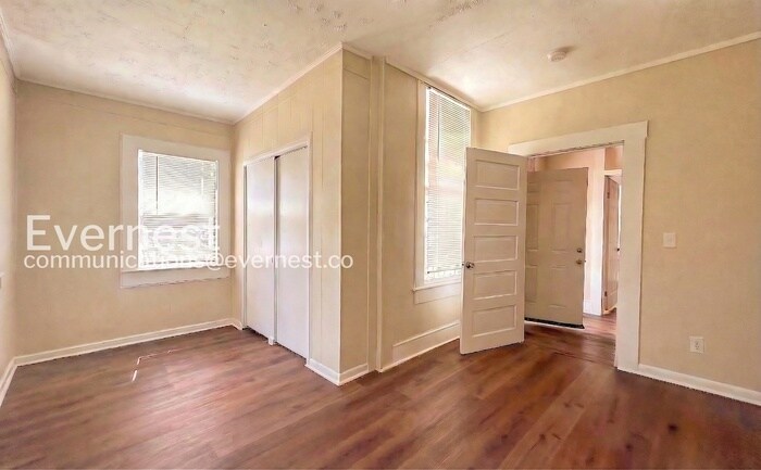 Building Photo - 2120 47th Place Ensley