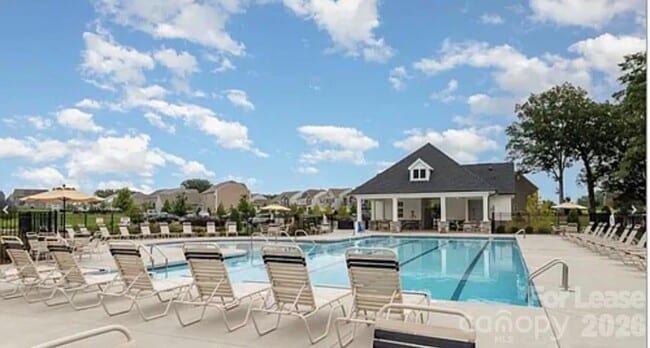 Building Photo - 2650 Trinity St