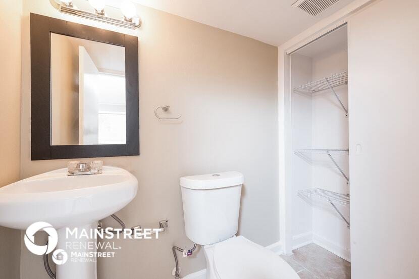 Building Photo - 17978 E Oxford Dr