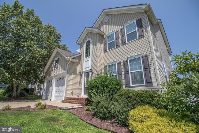 Building Photo - 24676 Broad Creek Dr