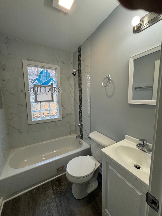Building Photo - "Beautiful 3-Bedroom Retreat with 2 Baths ...