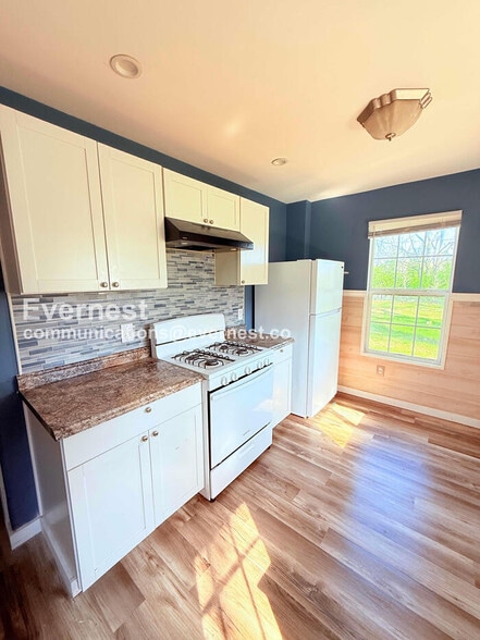 Building Photo - 2314 Airline Ave