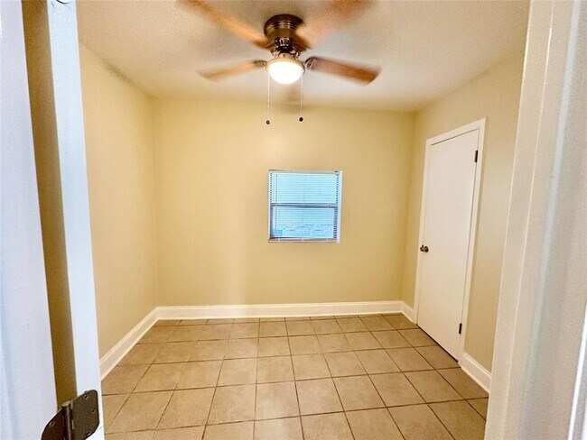 Building Photo - 5206 Regency Cove
