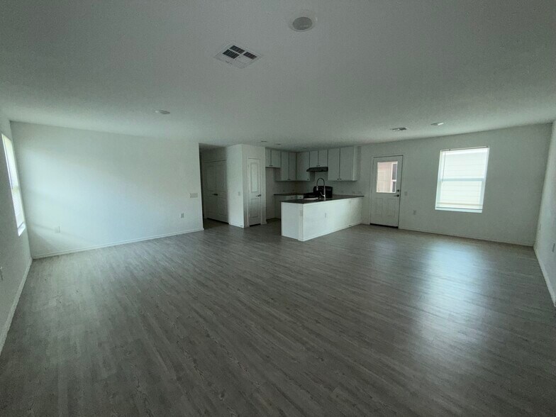 Building Photo - 4442 Grassland Pass