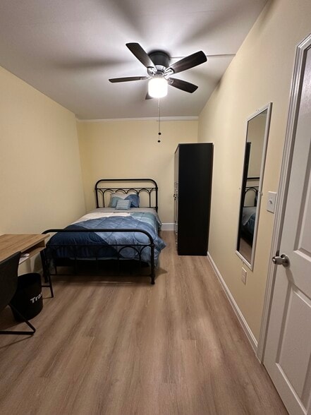 Building Photo - 21 Radcliffe Ave