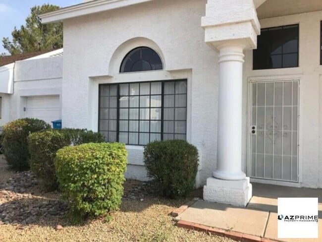 Building Photo - wonderful 2 story family home